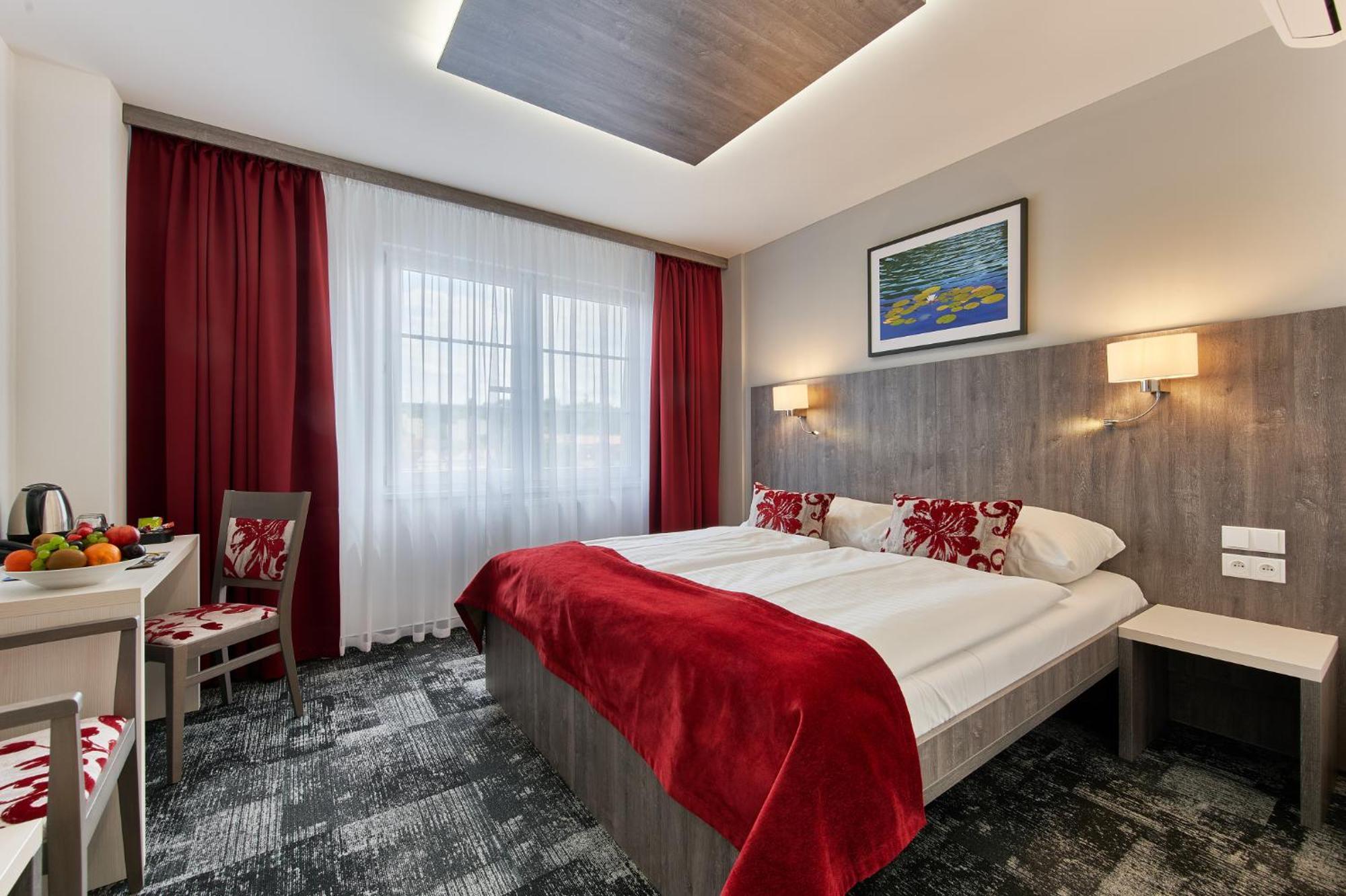 Wellness Step - Czech Leading 4* Praga
